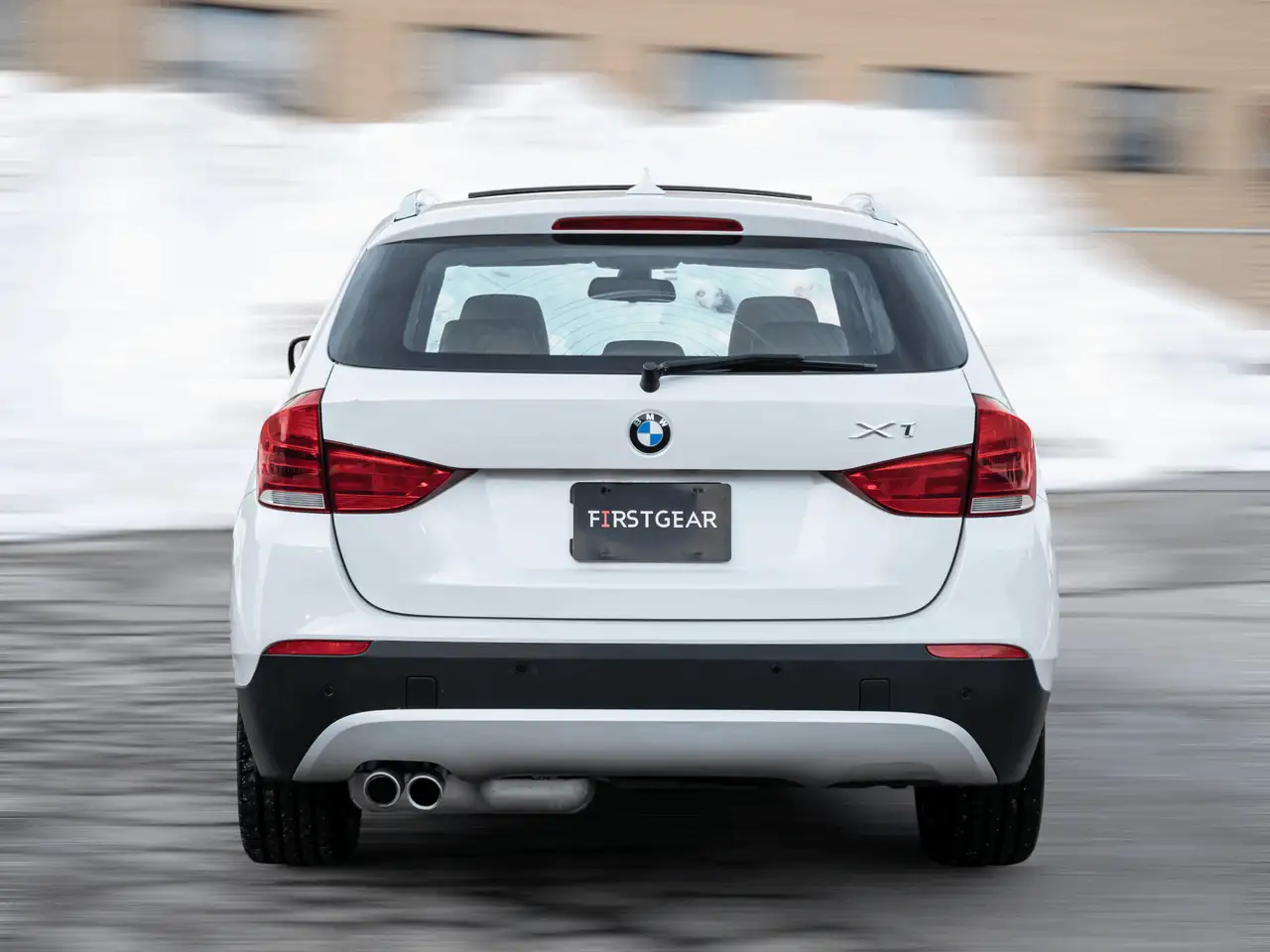 BMW X1 снимка BMW X1