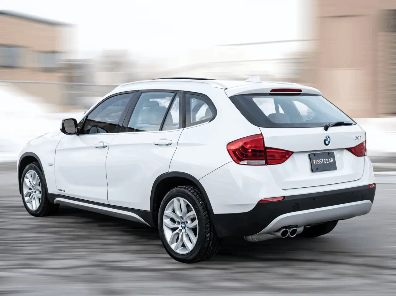 BMW X1 снимка BMW X1