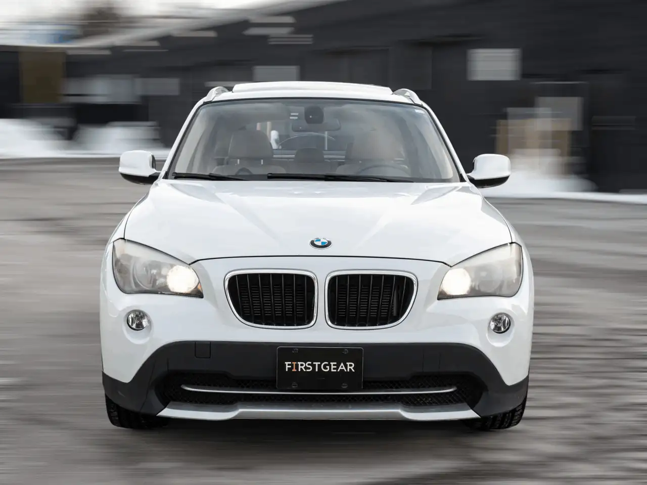 BMW X1 снимка BMW X1