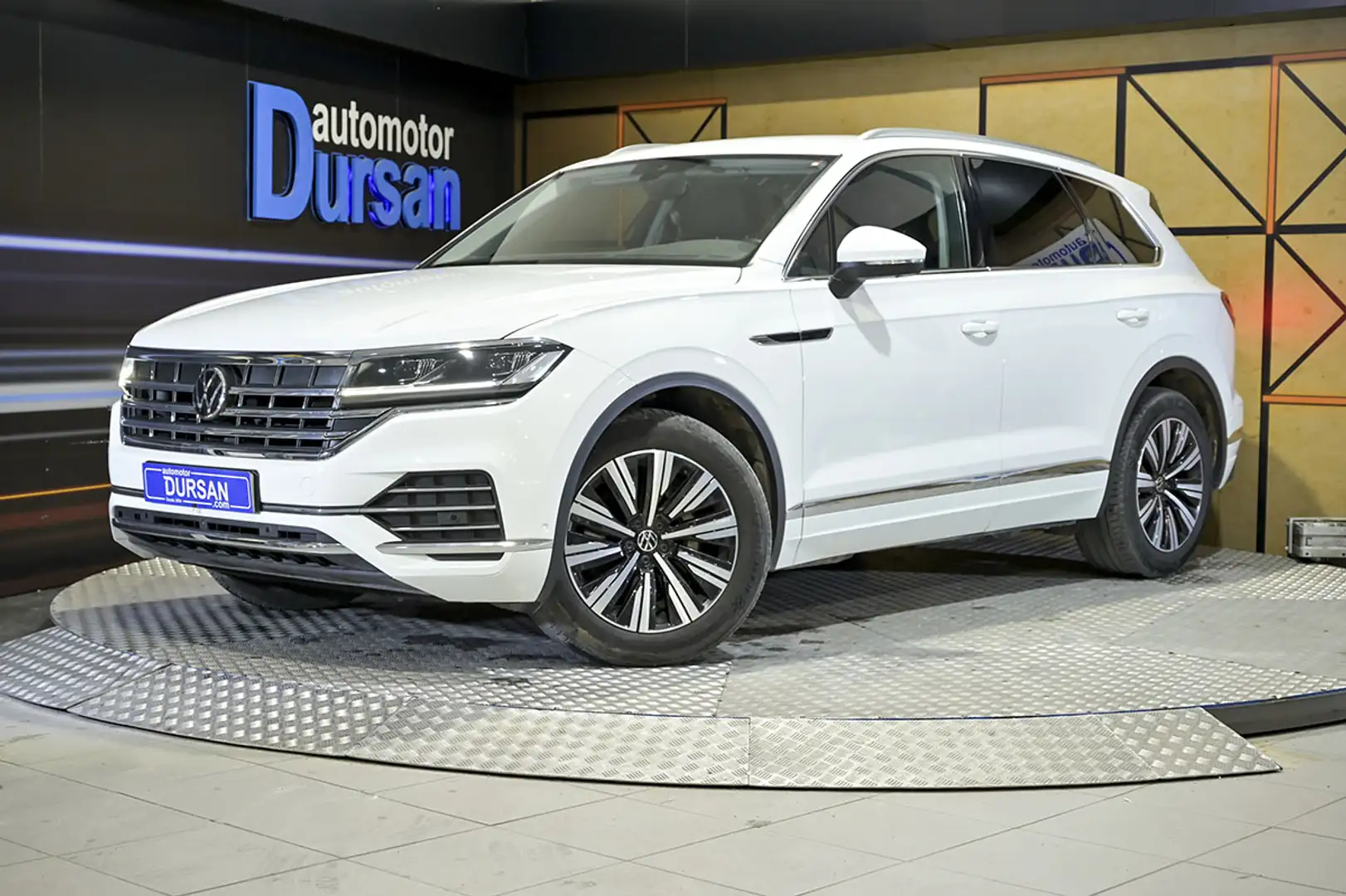 Volkswagen Touareg Prem Eleg 3.0 V6 TDI 170kW Tip 4M - 1