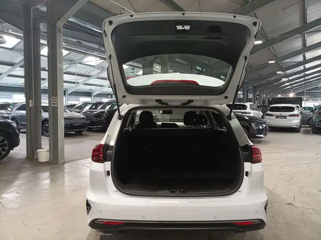 Kia Ceed view 6