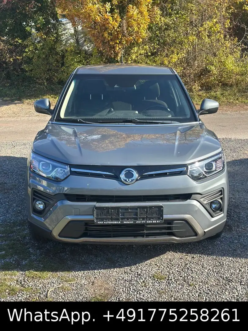SsangYong Tivoli 1.5 T-GDi Sapphire 2WD Grand Grau - 2