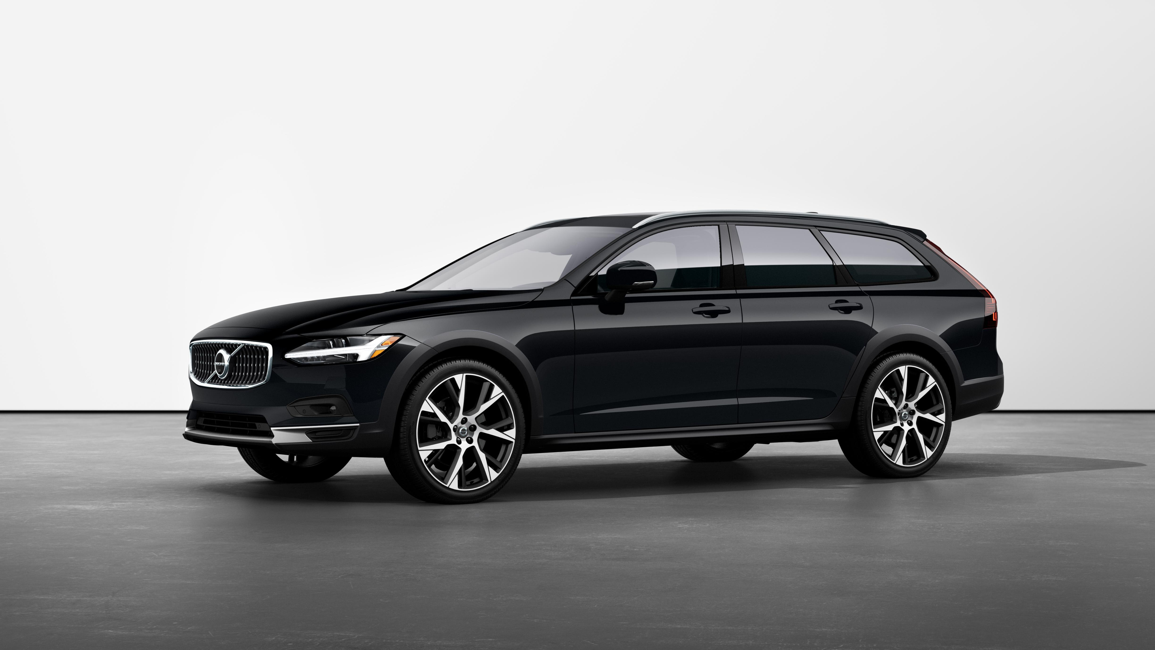 2022 Volvo V90 B6 AWD