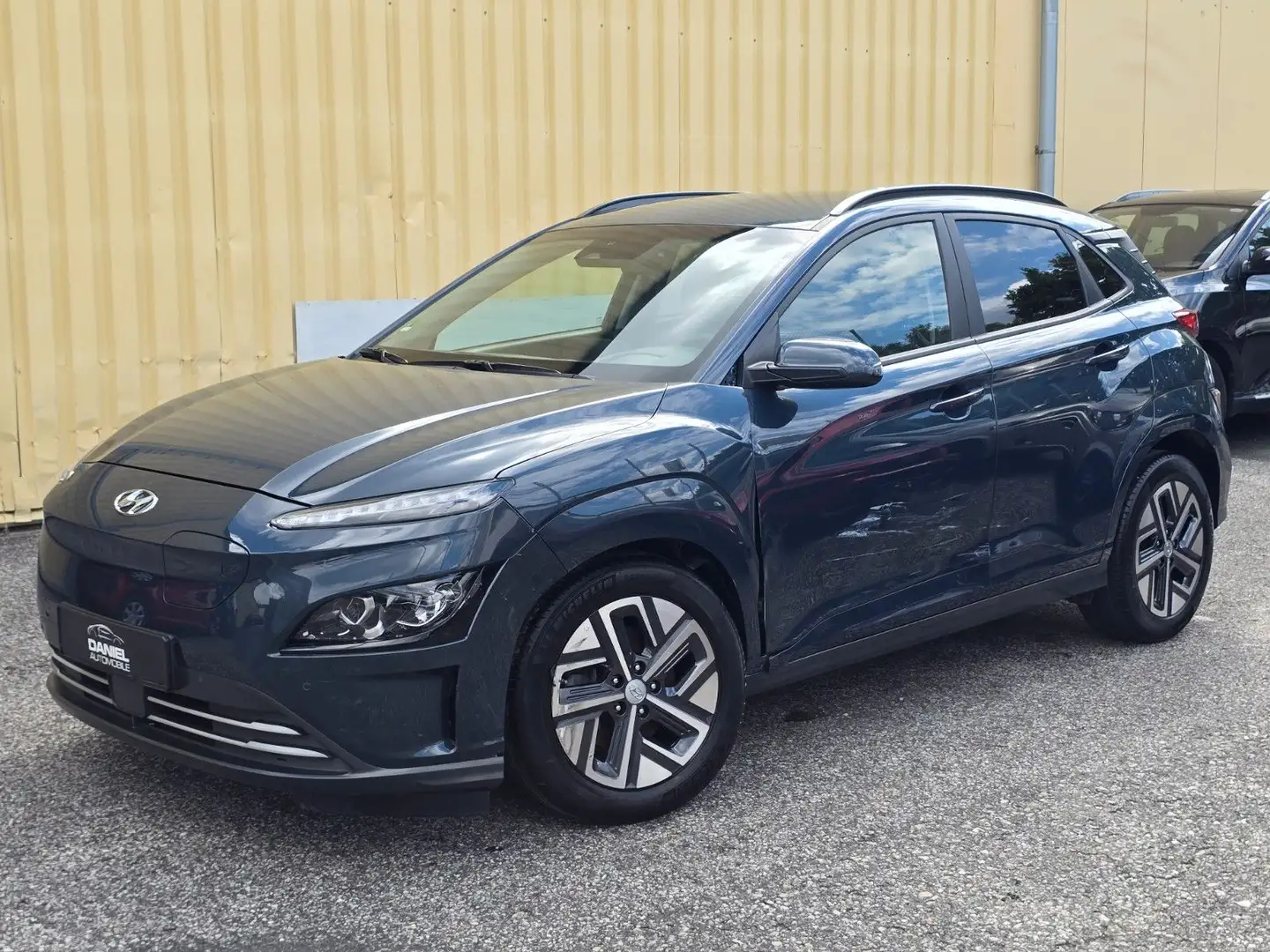 Hyundai KONA Trend Elektro 2WD 64kWh (204PS) LED+KAM+NAV Azul - 2