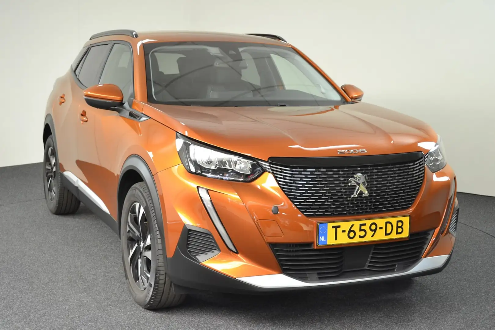 Peugeot 2008 1.2 Puretech 130pk Allure Navi, Achteruitrij camer Oranje - 2