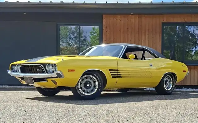 Dodge Challenger 360 ci rallye pack