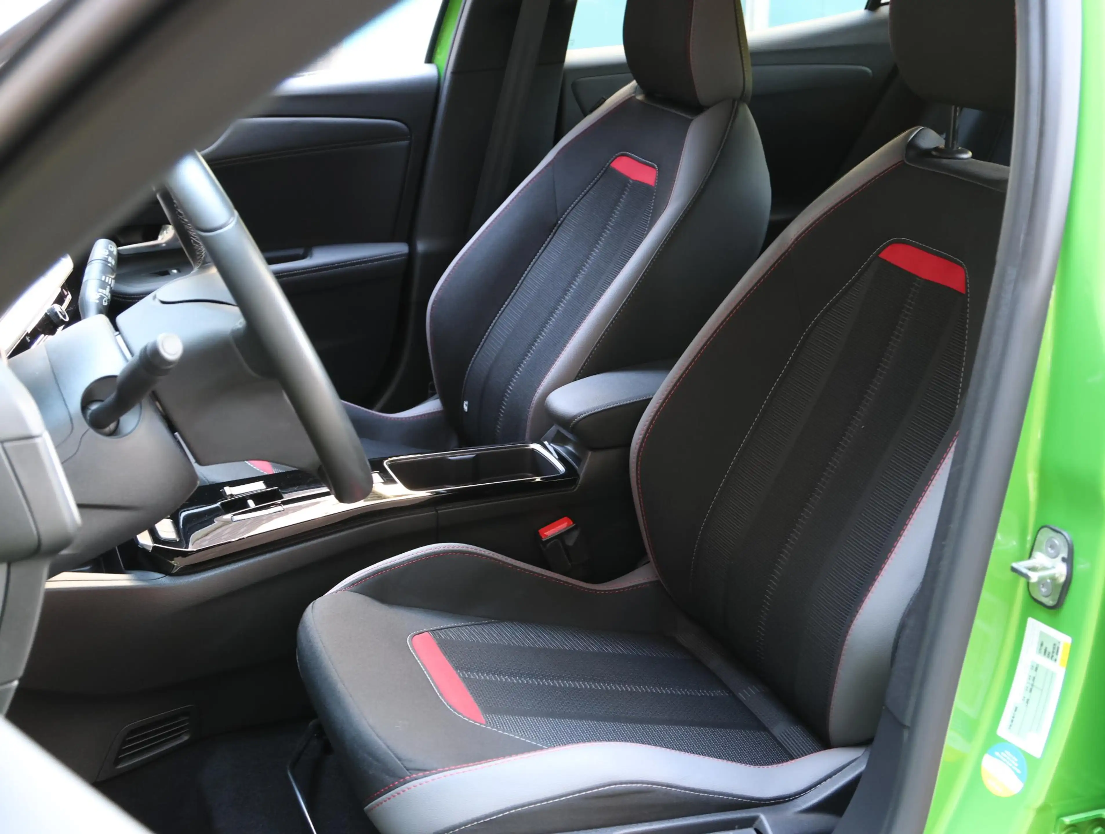 Opel Mokka-E Edition 50kWh 136pk | Accu 99% | Achteruitrijcamer — photo 14