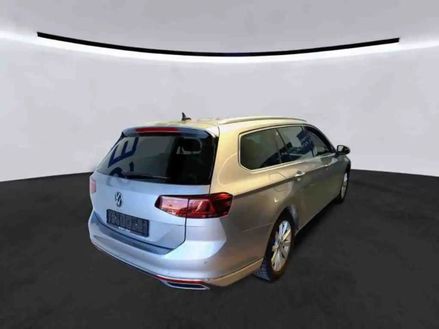 Volkswagen Passat Variant Elegance 2.0 TDI DSG IQ.LIGHT AHK Silber - 2