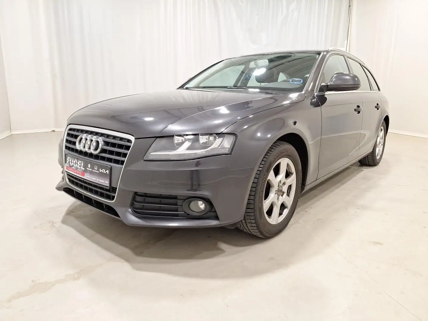 Audi A4 1.8 16V TFSI Attraction SHZ|Temp|Alu|Metallic Серый - 2