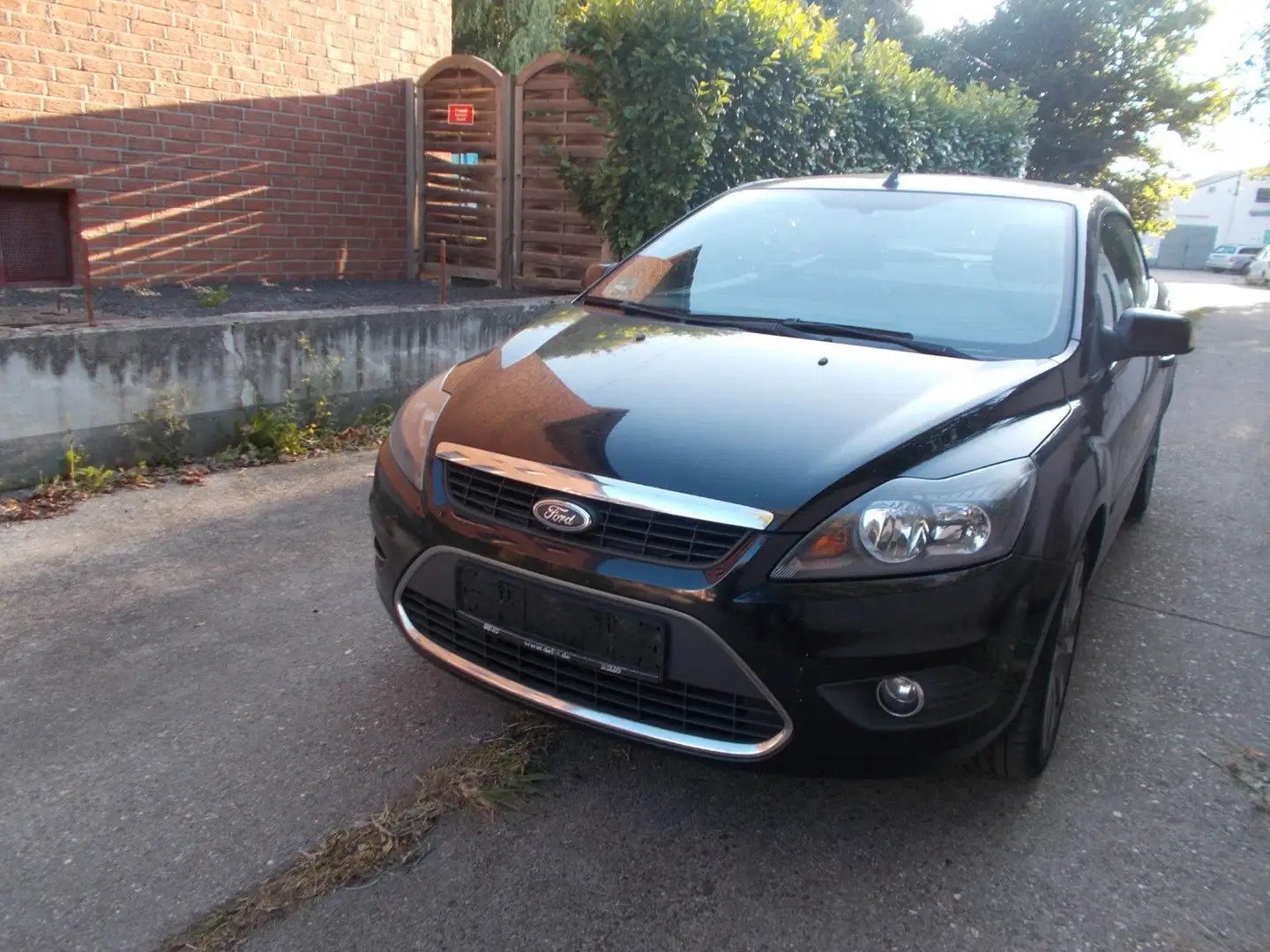 Ford Focus Cabrio Black Magic-Klima-Alu Felgen Schwarz - 1