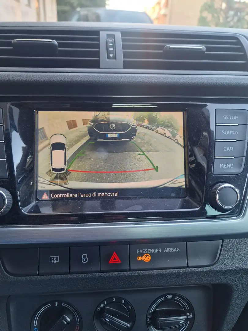 Skoda Fabia 1.0 tsi Twin Color Design Edition Argento 95cv - 2