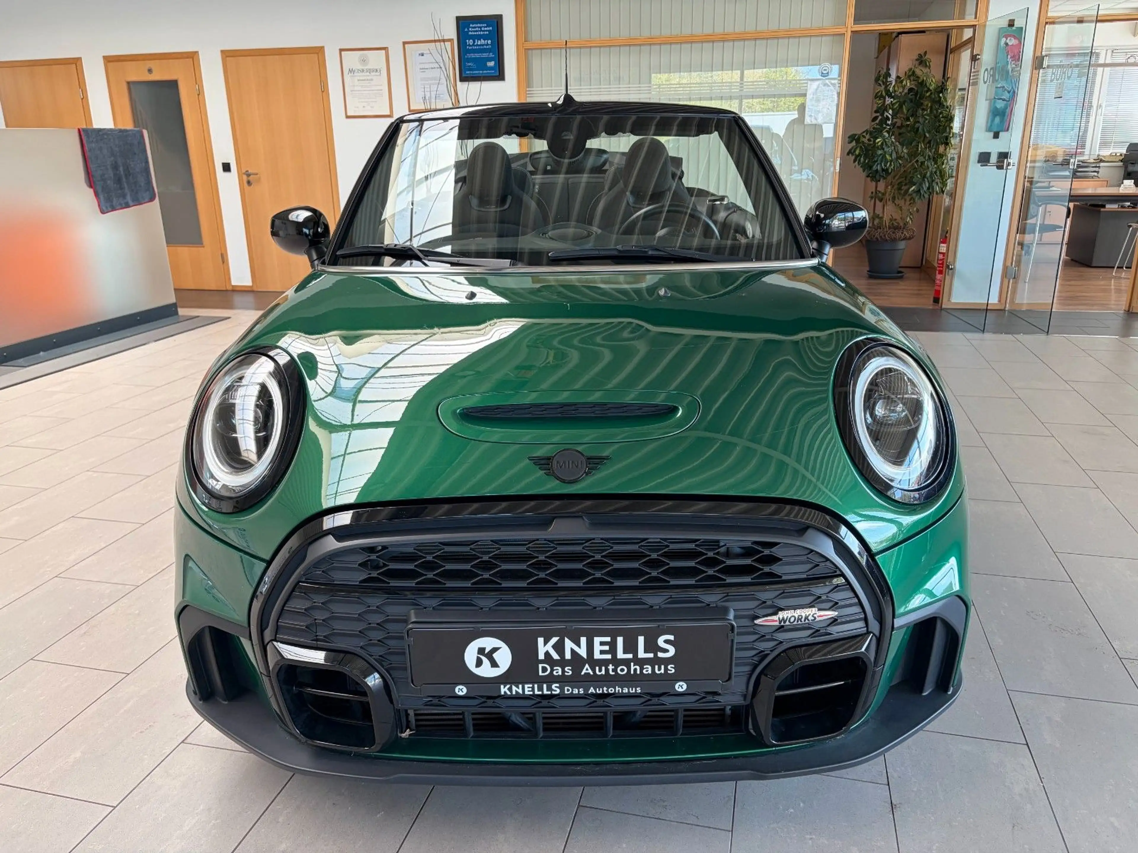 MINI Cooper S Cabrio John Cooper Works/ALCANTARA/LED — photo 2