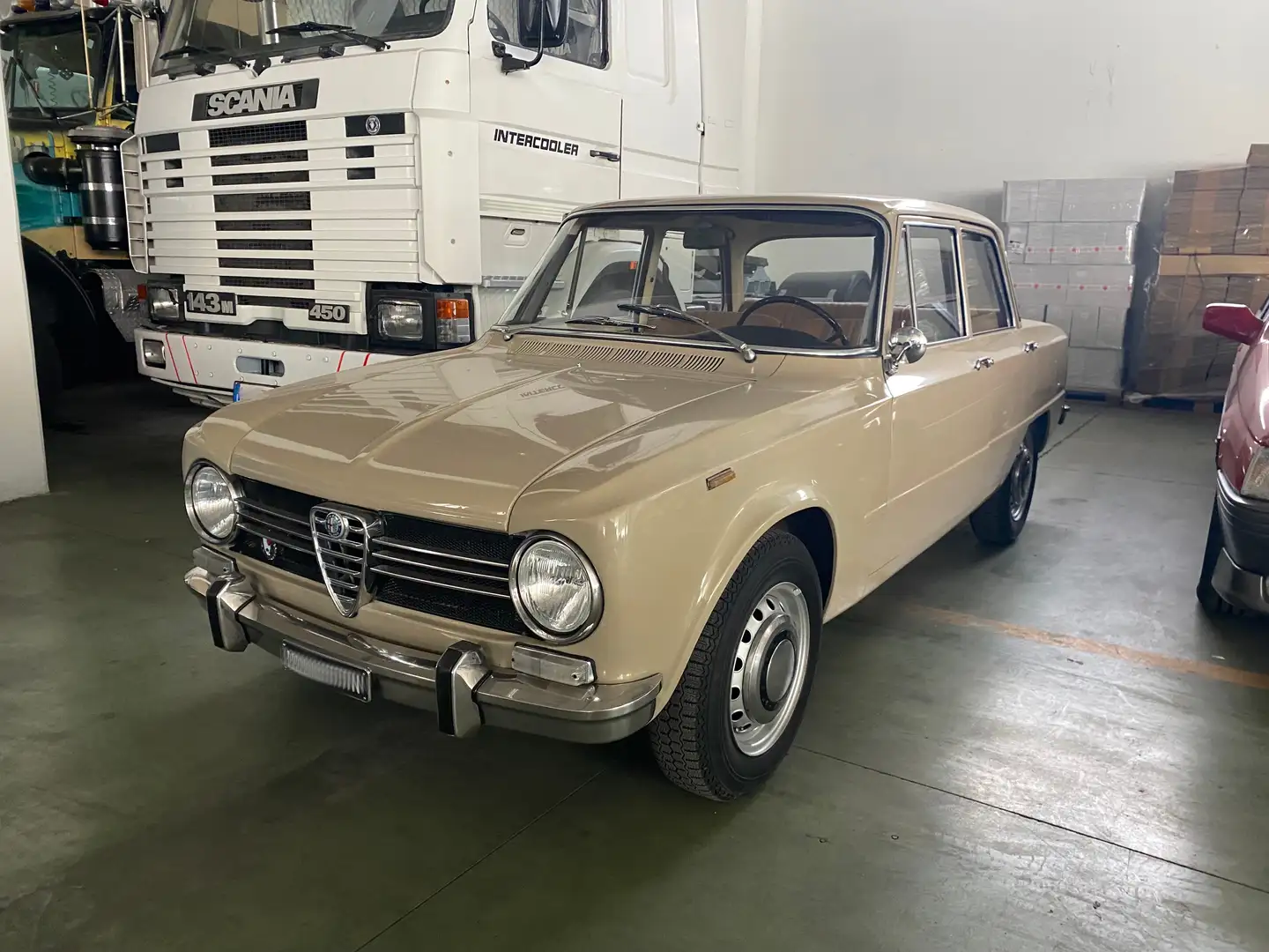 Alfa Romeo Giulia 1.3 TI Beżowy - 1