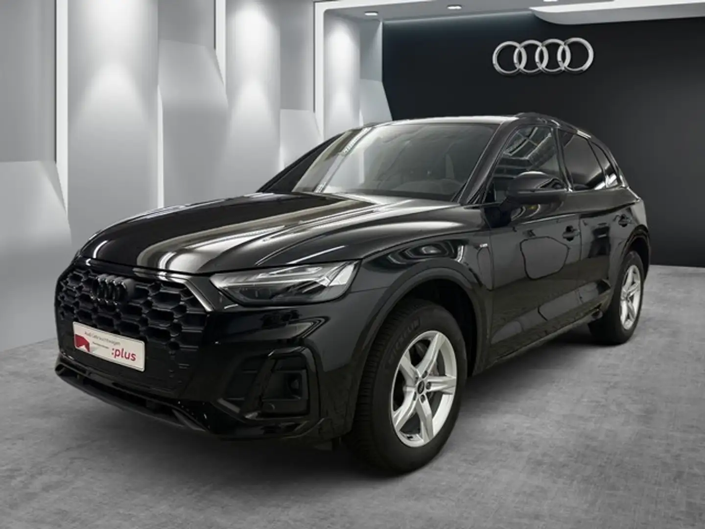Audi Q5 40 TDI quattro 2x S line AHK MATRIX RFK NAVI Чёрный - 2