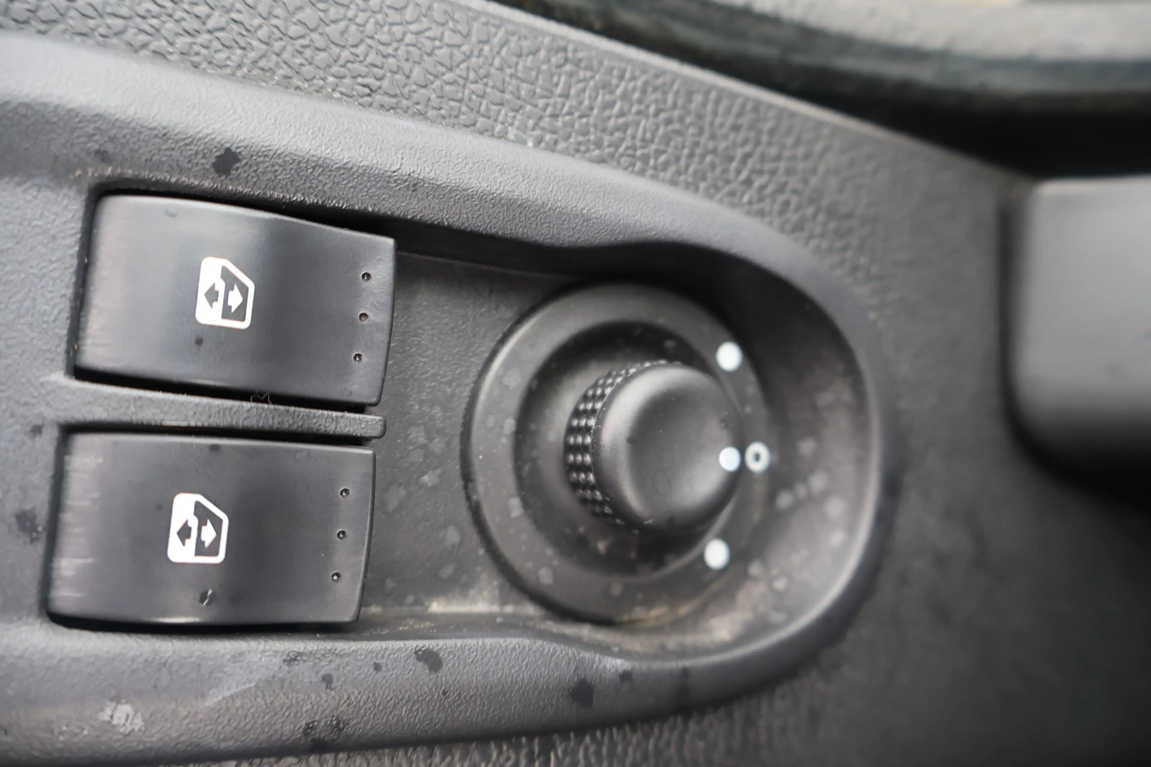 Renault Master 2.3 dCi L1 H2 — photo 20