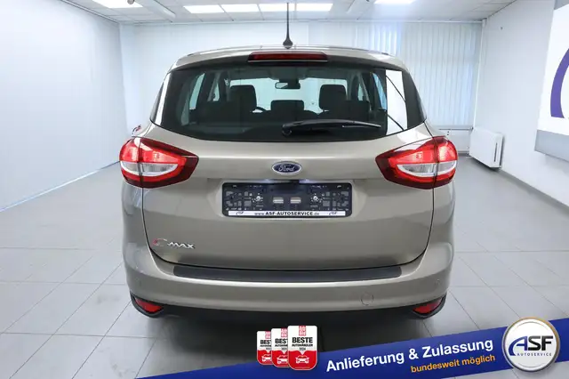 Ford C-Max view 8
