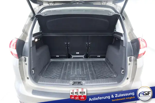 Ford C-Max view 10