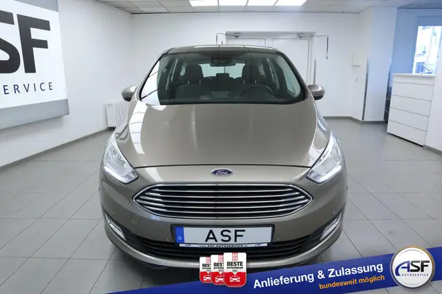 Ford C-Max view 3