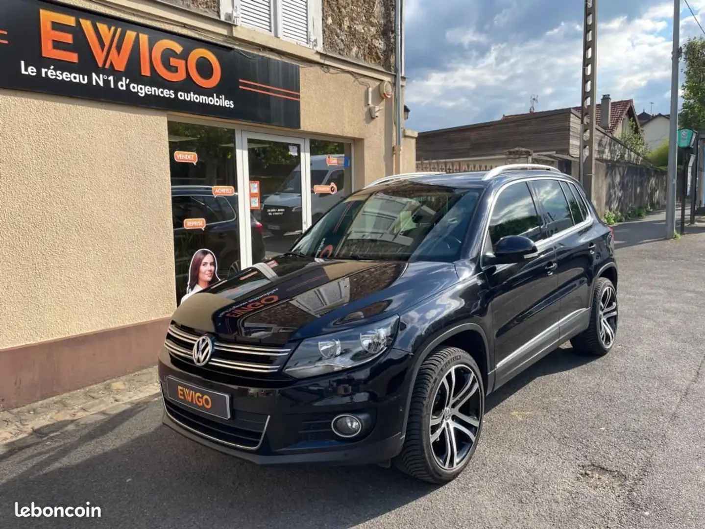 Volkswagen Tiguan 2.0 TDI 150 BLUEMOTION LOUNGE 4MOTION ENTRETIEN CO Nero - 1