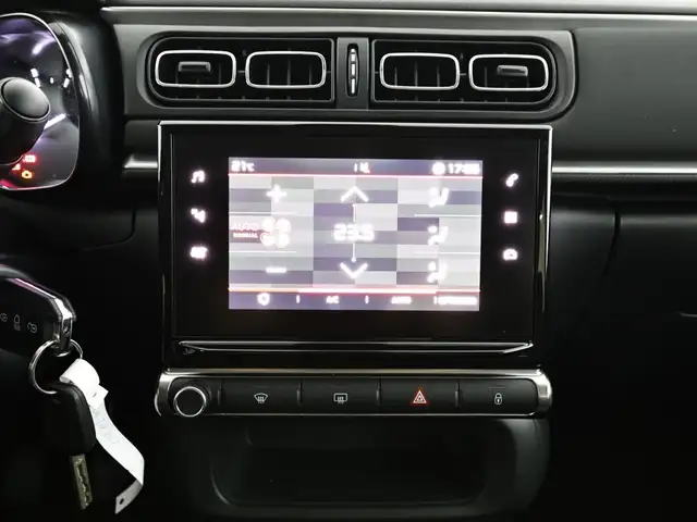 Citroen C3 view 12