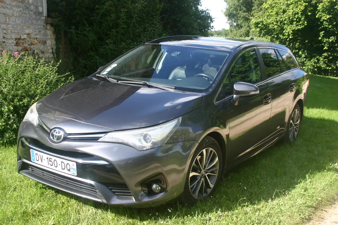 Toyota Avensis Touring Sports 112 D-4D Dynamic