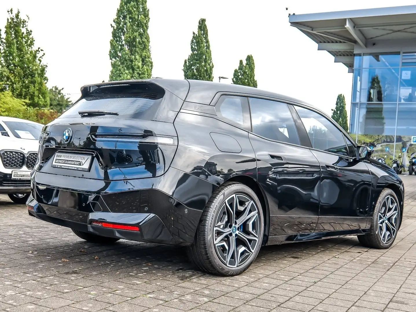 BMW iX xDrive40 HUD ACC RFK NAVI Standh. LED Laser Schwarz - 2