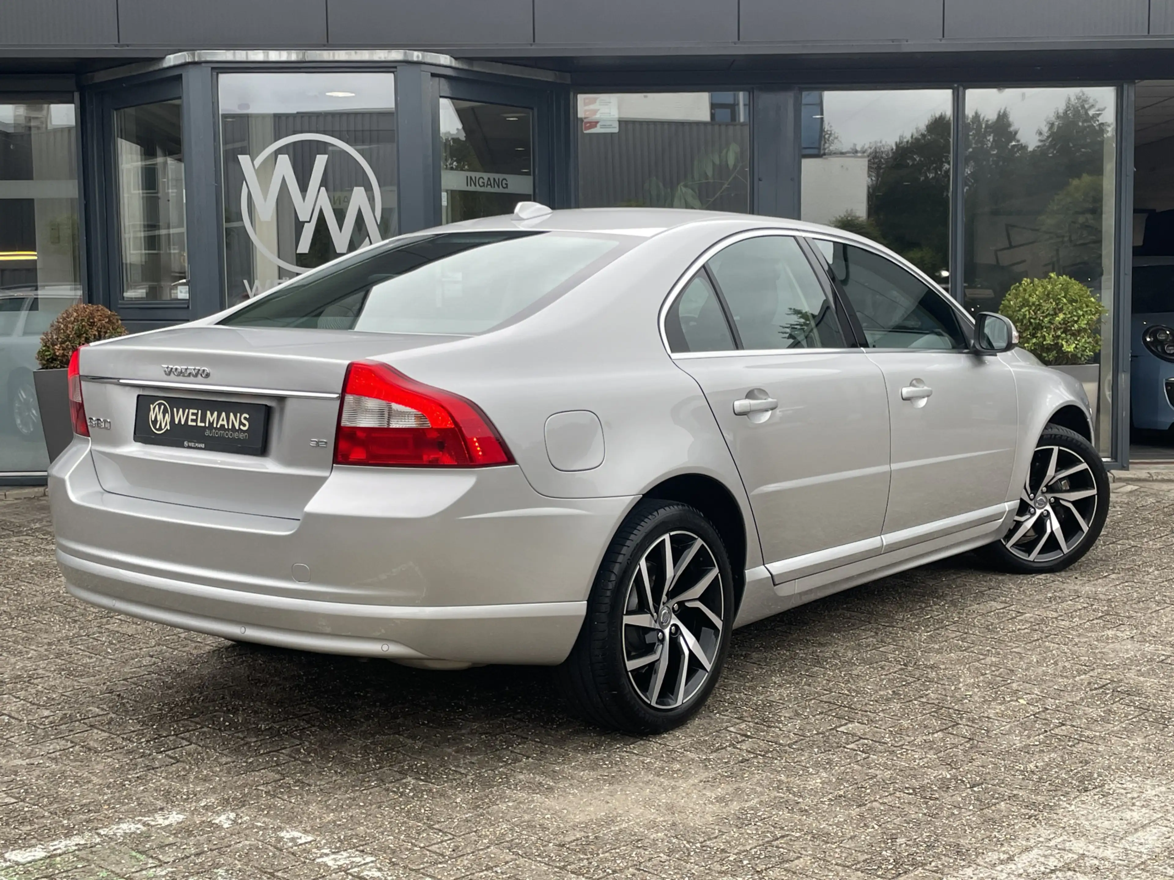 Volvo S80 3.2 Summum Youngtimer | Premium leder | 18 inch | — photo 2