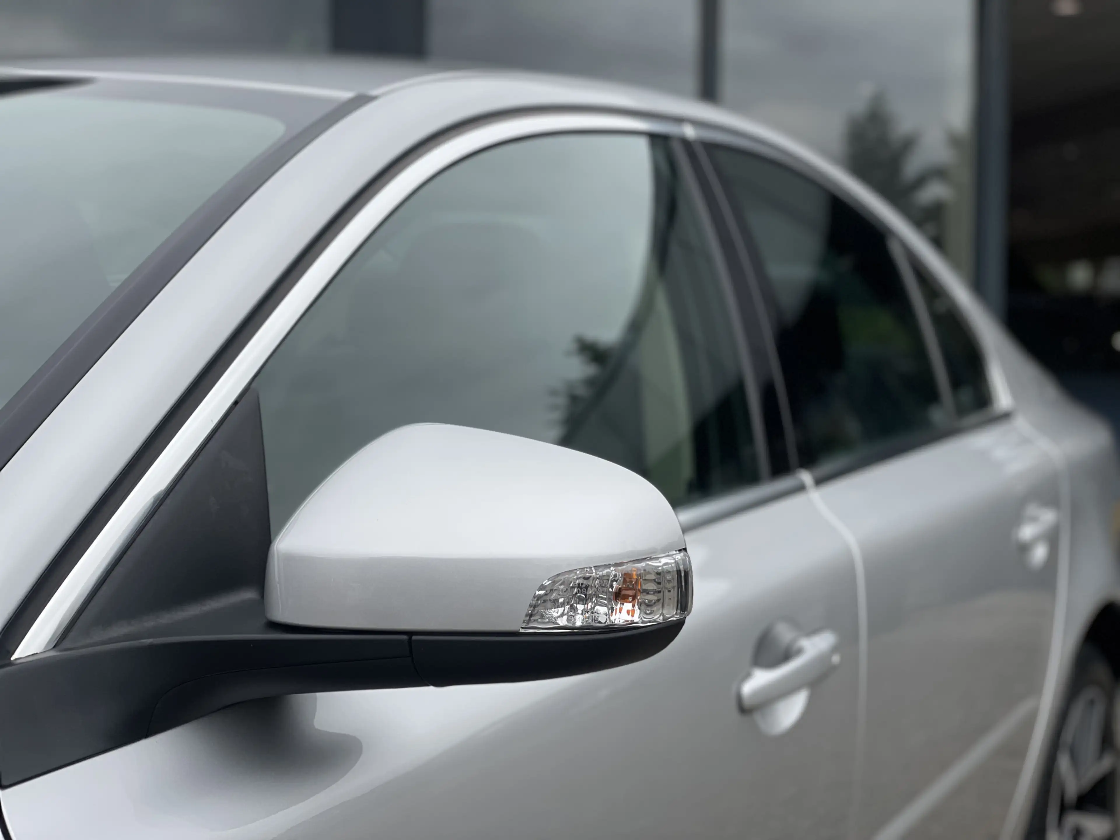 Volvo S80 3.2 Summum Youngtimer | Premium leder | 18 inch | — photo 11