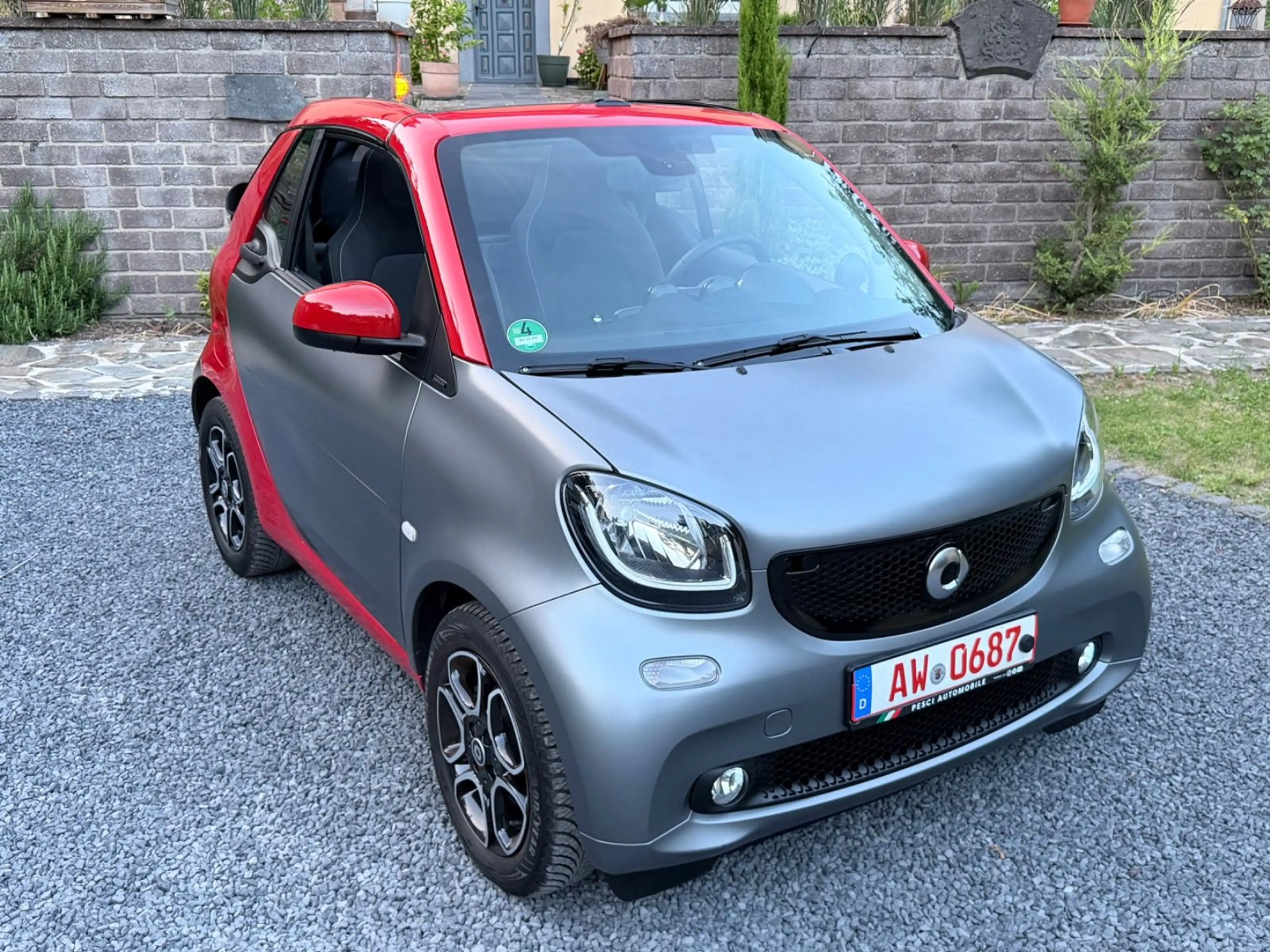 smart forTwo fortwo cabrio Mattgrau AHK Alpine Navi LED — photo 13