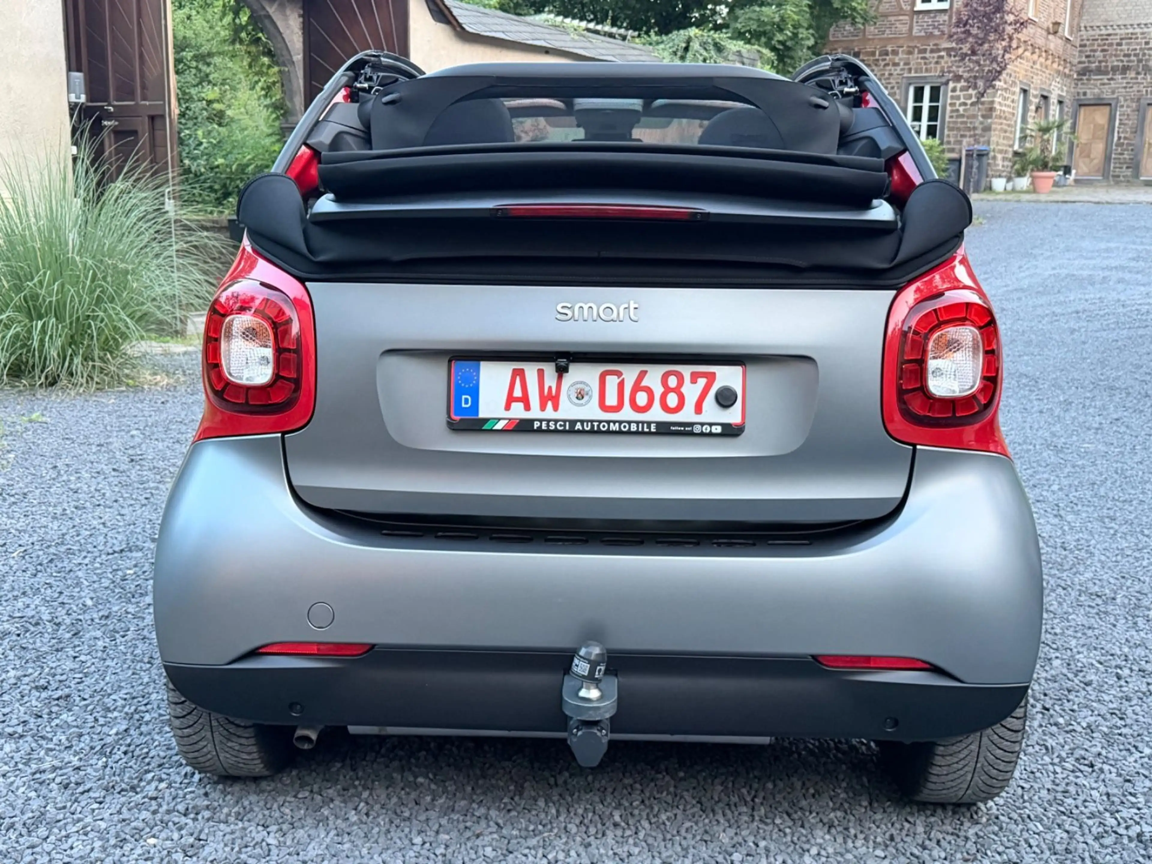 smart forTwo fortwo cabrio Mattgrau AHK Alpine Navi LED — photo 12