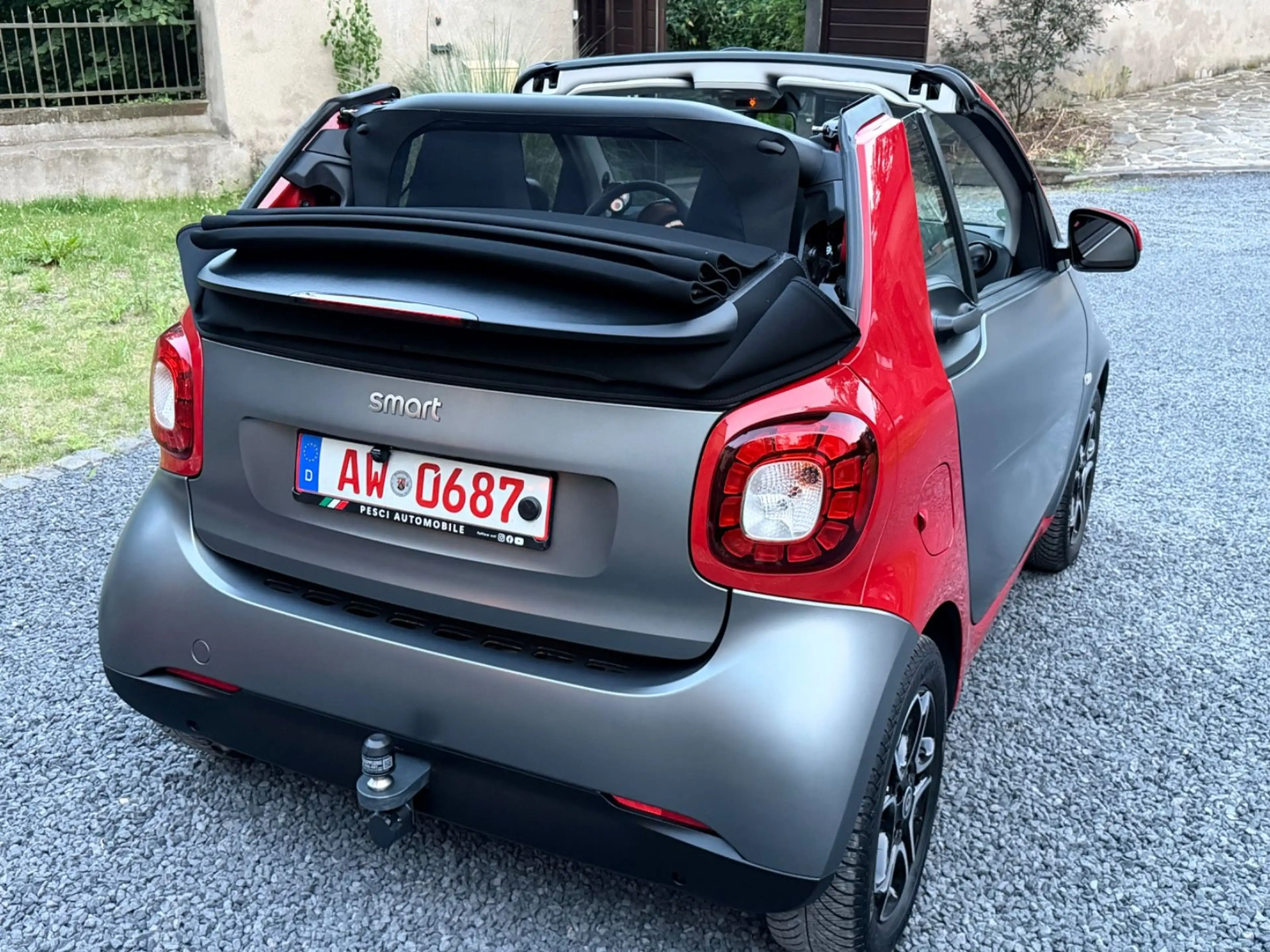 smart forTwo fortwo cabrio Mattgrau AHK Alpine Navi LED — photo 3