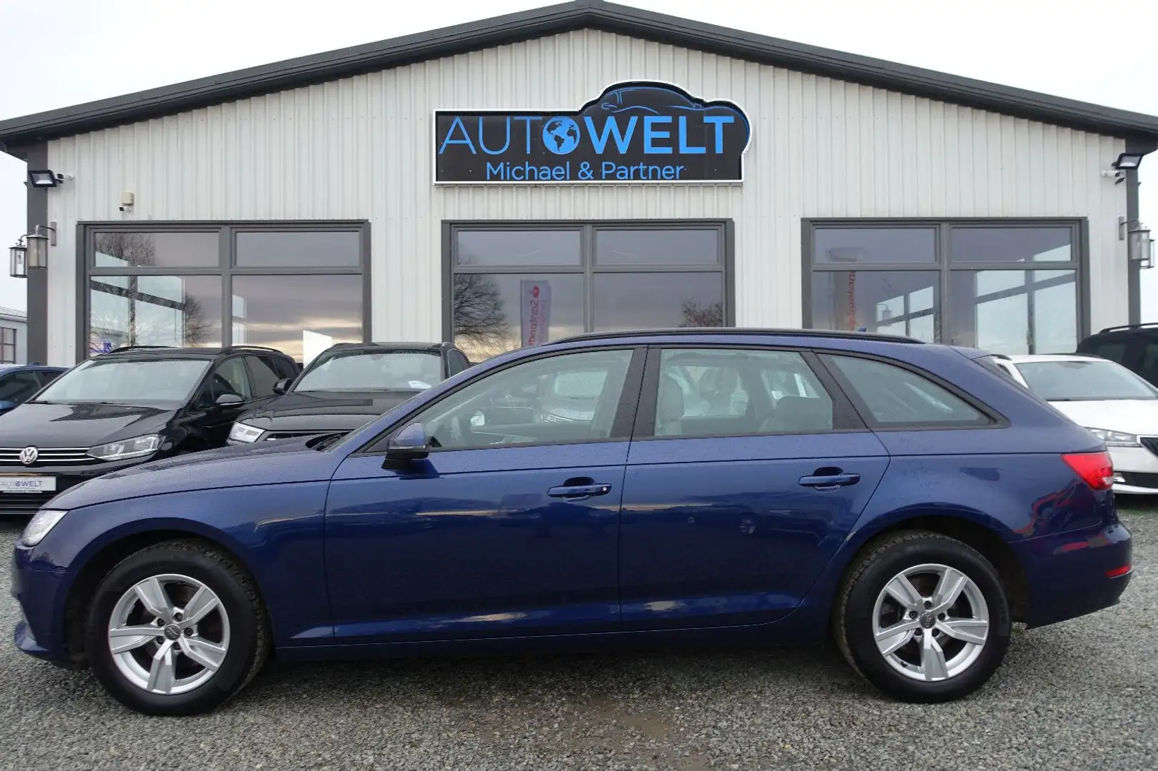 Audi A4 Avant 2.0 TDI Aut.NAVI SITZH AHK Insp+TÜV Neu Azul - 1