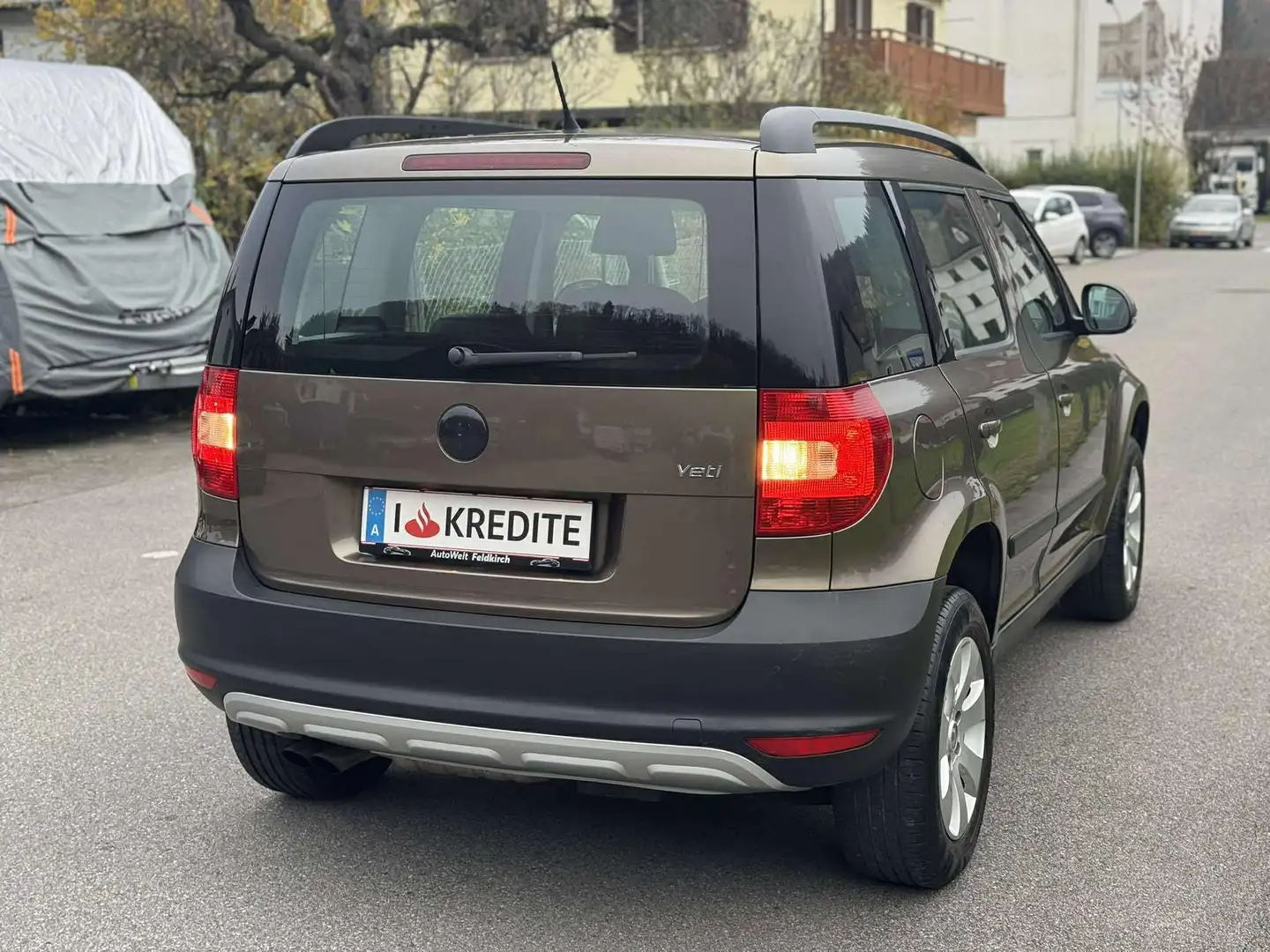 Skoda Yeti Experience 1.2 Benzin 105ps *Tempomat *SZH Braun - 2
