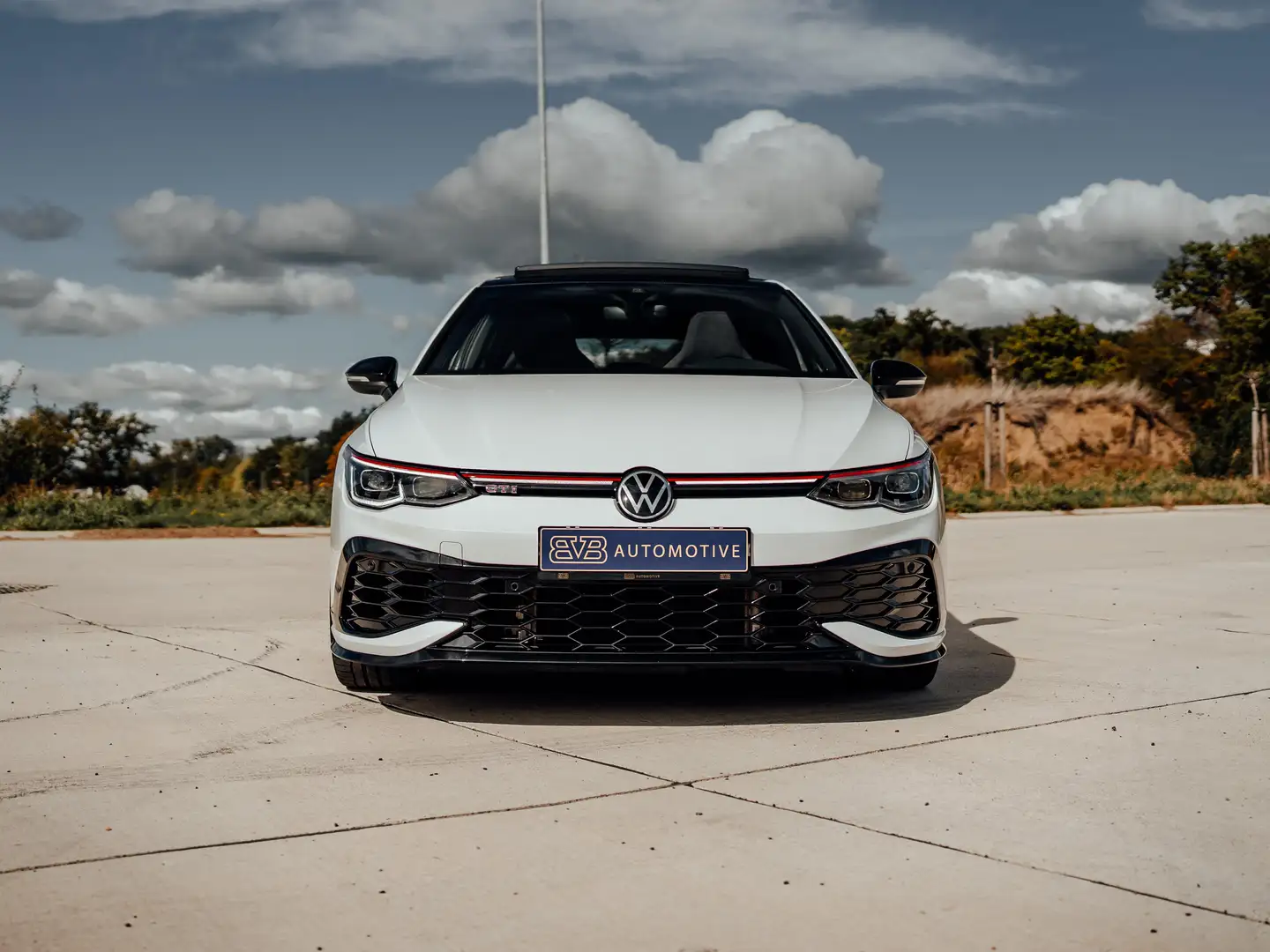 Volkswagen Golf GTI Clubsport 45 Jahre ORYX | AKRA | PANO | H&K | DCC Blanc - 2