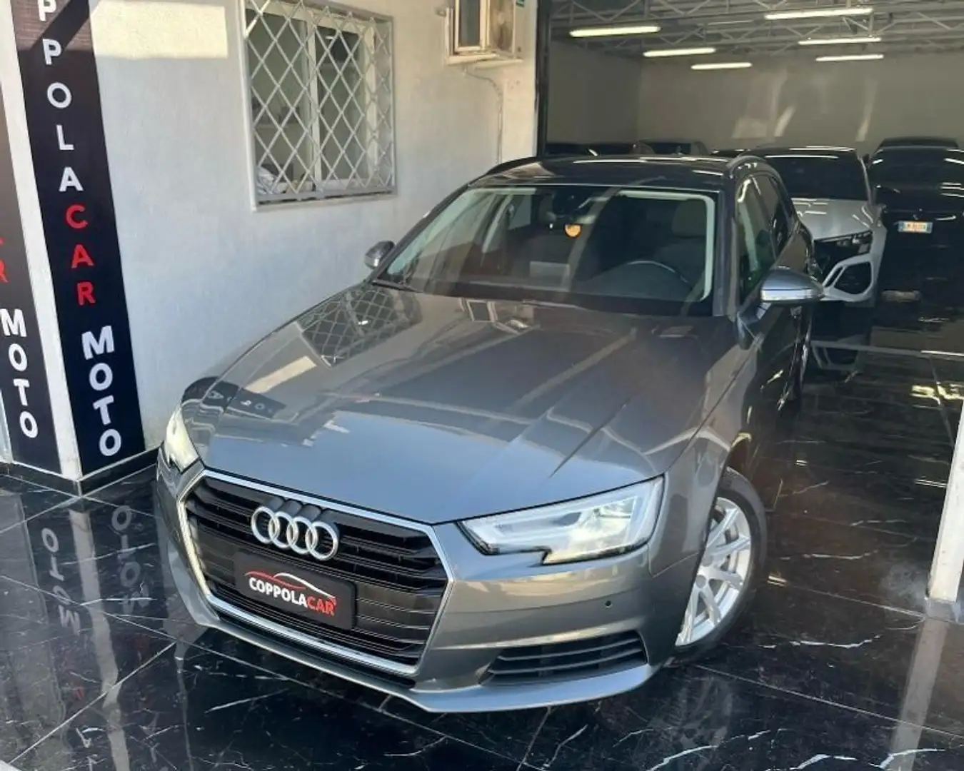 Audi A4 2.0 tdi Business Sport 190cv s-tronic Grigio - 2