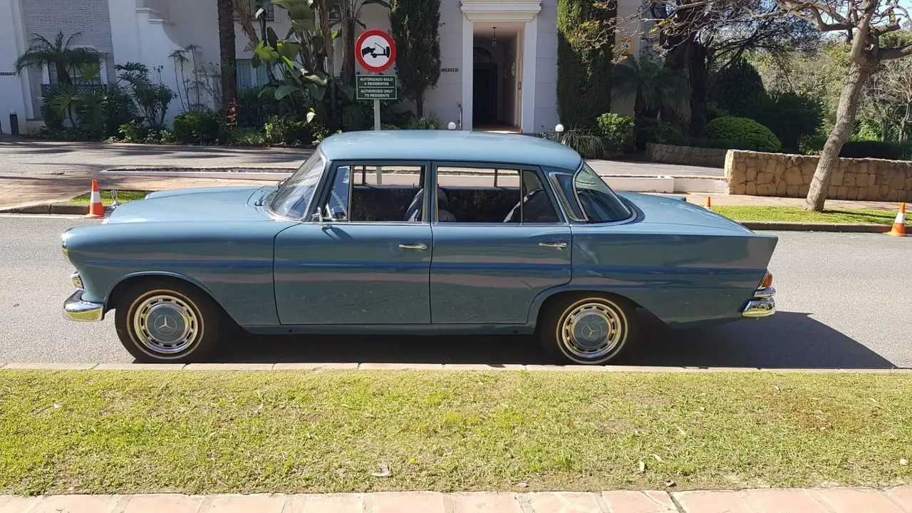 Mercedes-Benz 200D, foto 10