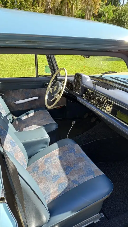 Mercedes-Benz 200D, foto 6