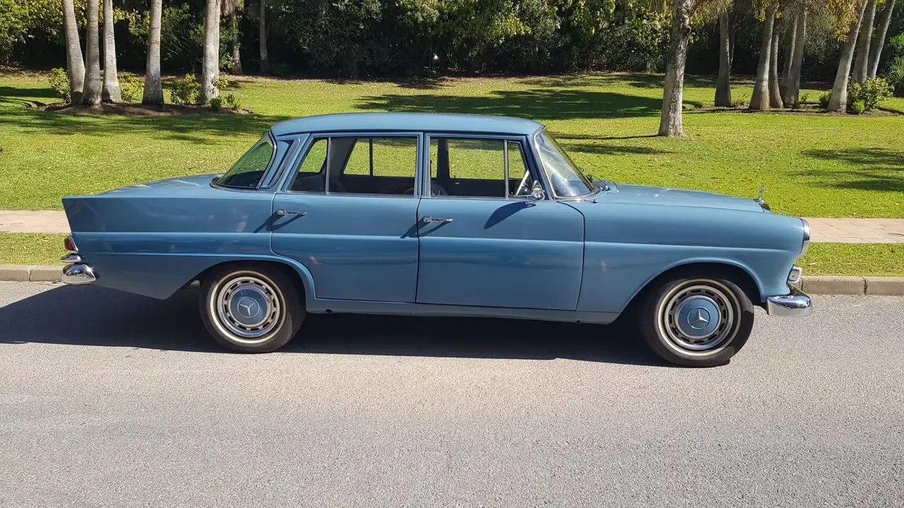 Mercedes-Benz 200D, foto 9