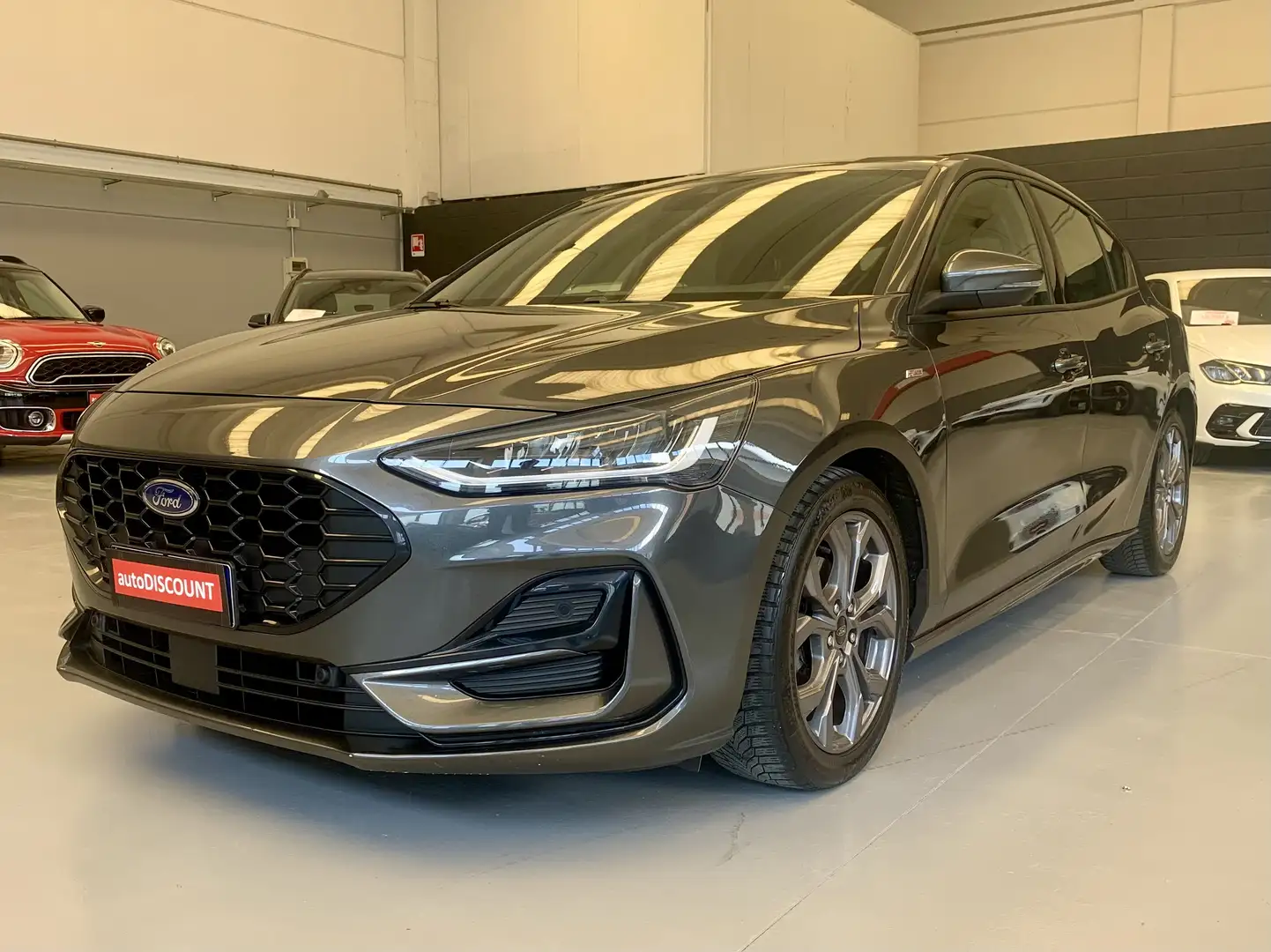 Ford Focus Focus V 2022 1.5 ST-Line 120cv auto *PREZZO PROMO* Grijs - 1