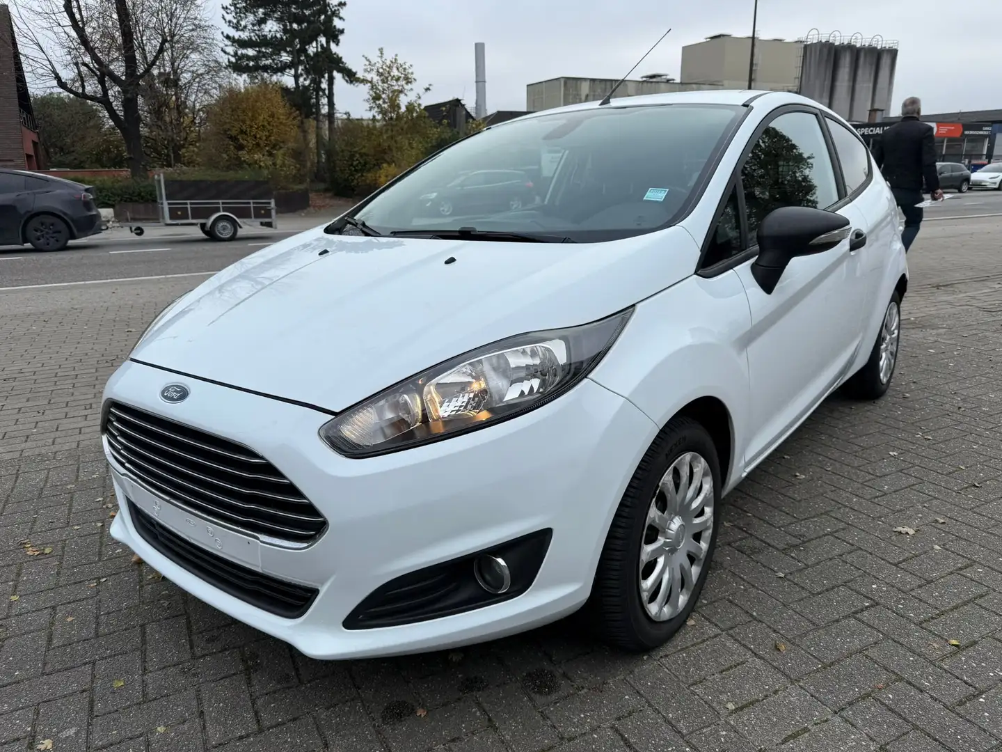Ford Fiesta 1.5 TDCi Ambiente GARANTIE 1 AN/JAAR Wit - 1
