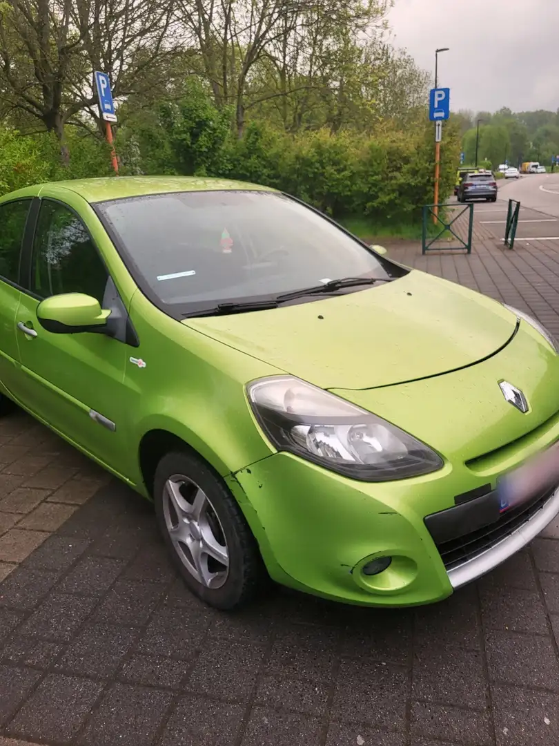 Renault Clio 1.2i TomTom Edition - 1