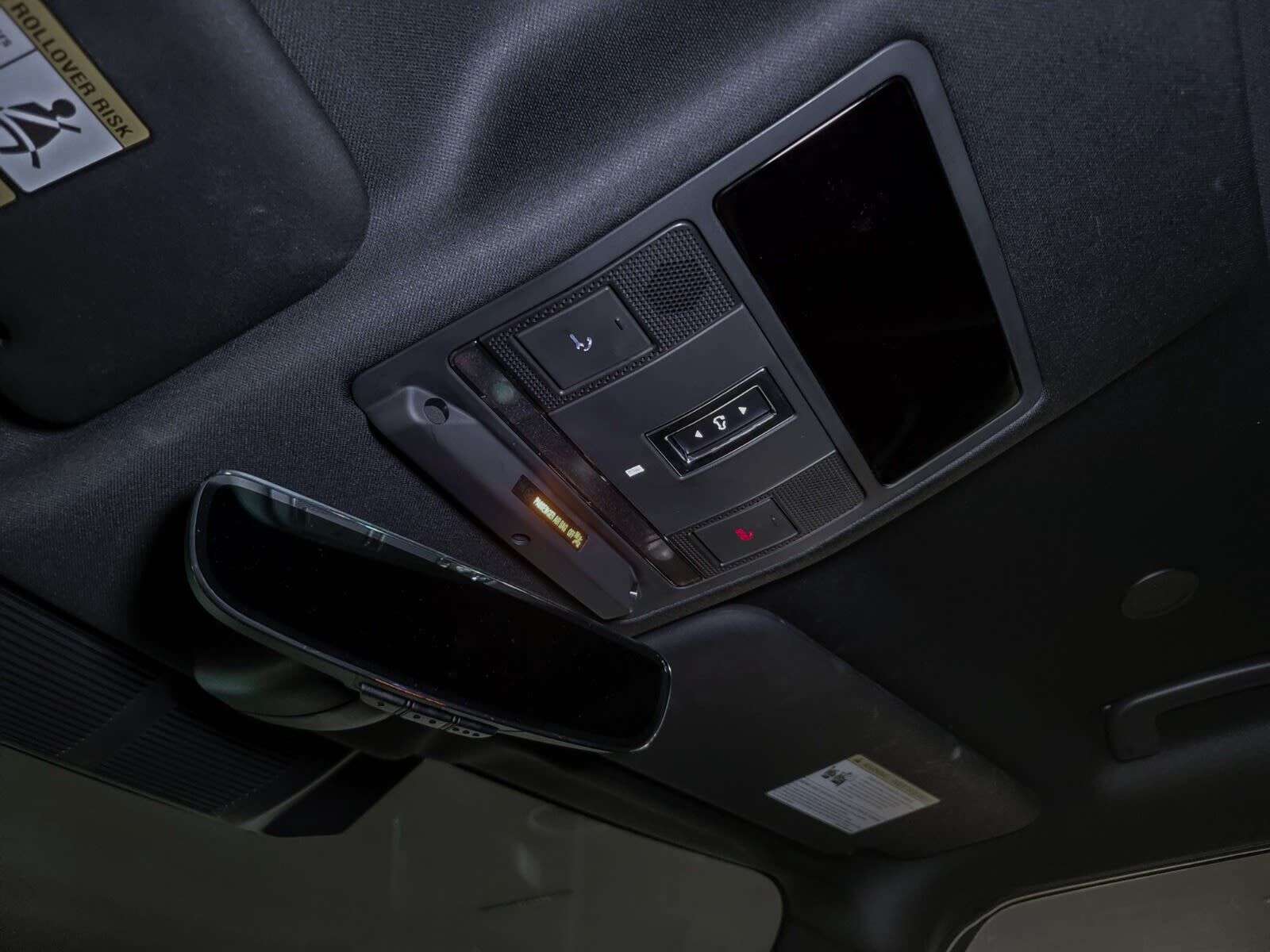 2023 Land Rover Defender 75th Edition | Tow Hitch Receiver | Sunroof | Navi thumb 19