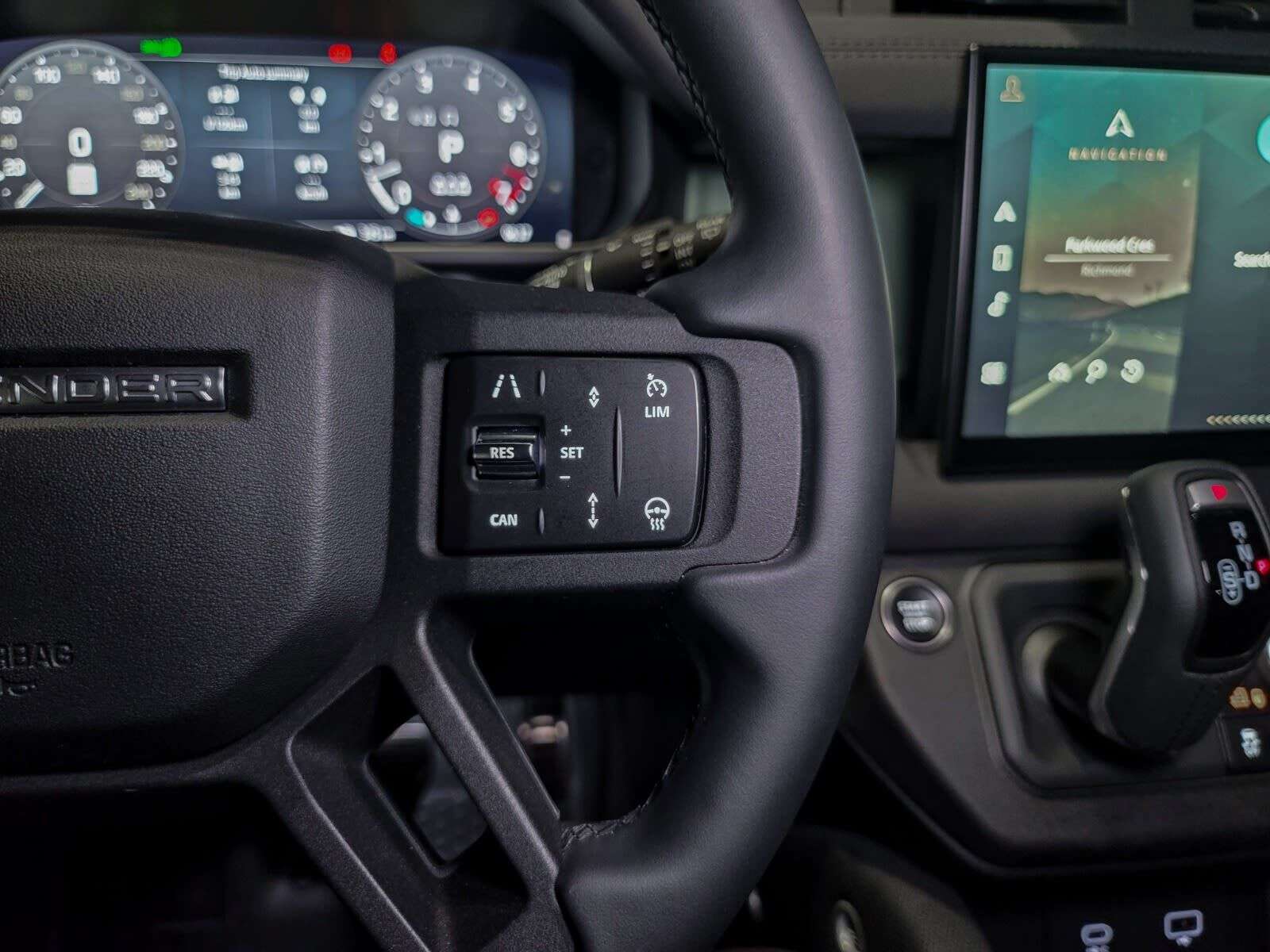 2023 Land Rover Defender 75th Edition | Tow Hitch Receiver | Sunroof | Navi thumb 15