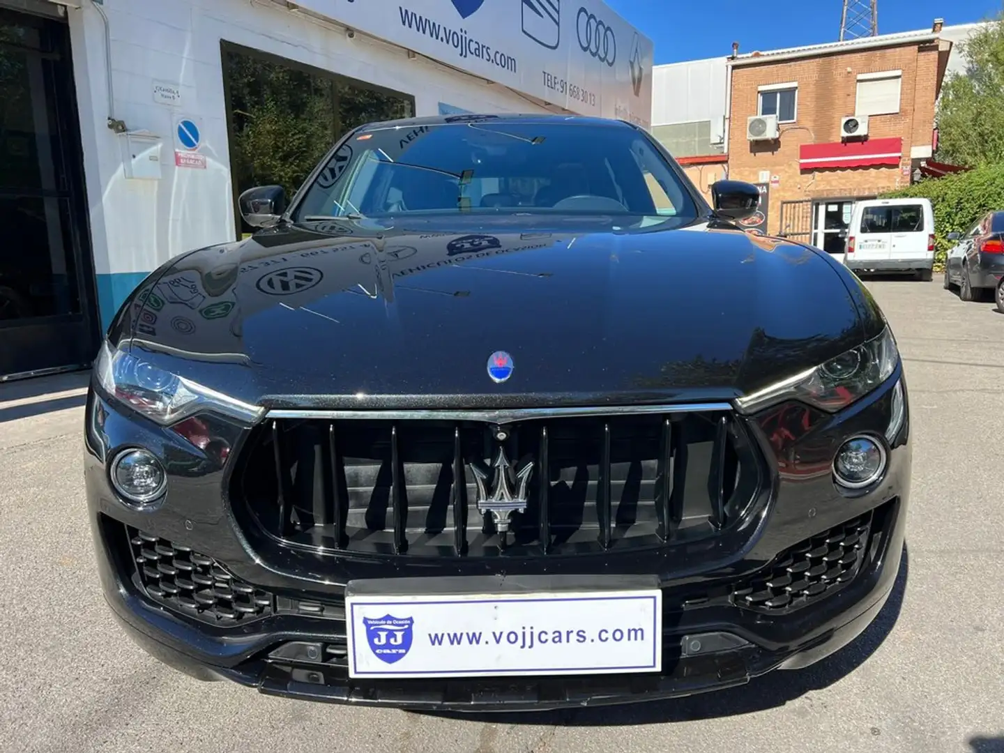 Maserati Levante V6 275 HP D AWD Negro - 2