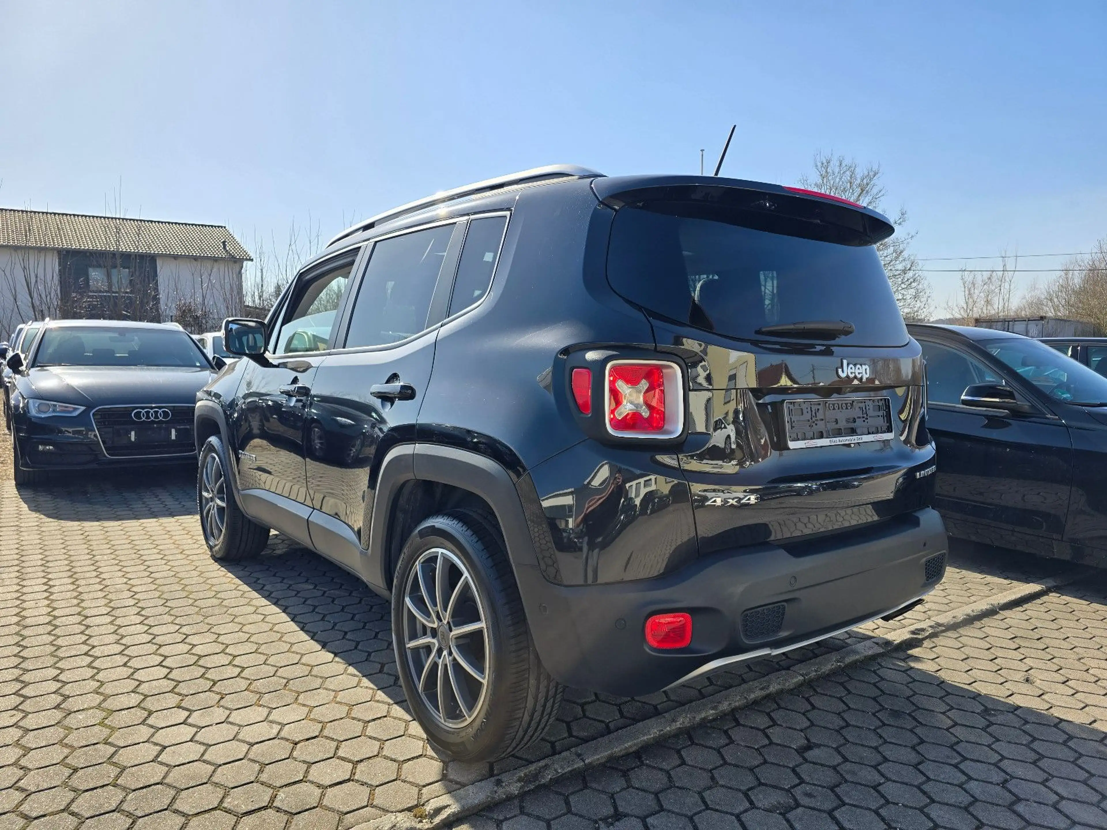 Jeep Renegade Limited 4WD/ TÜV NEU — photo 3