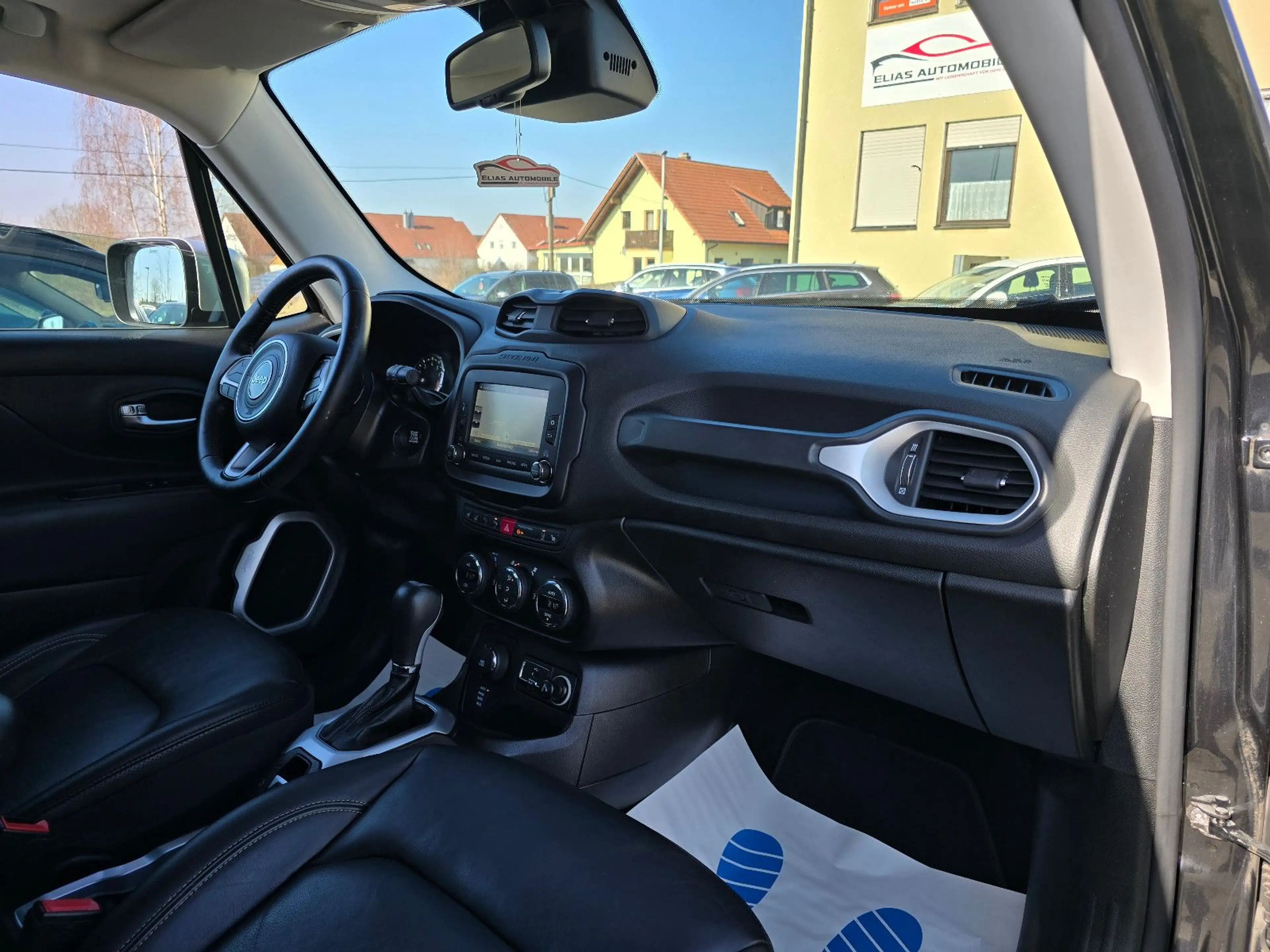 Jeep Renegade Limited 4WD/ TÜV NEU — photo 11