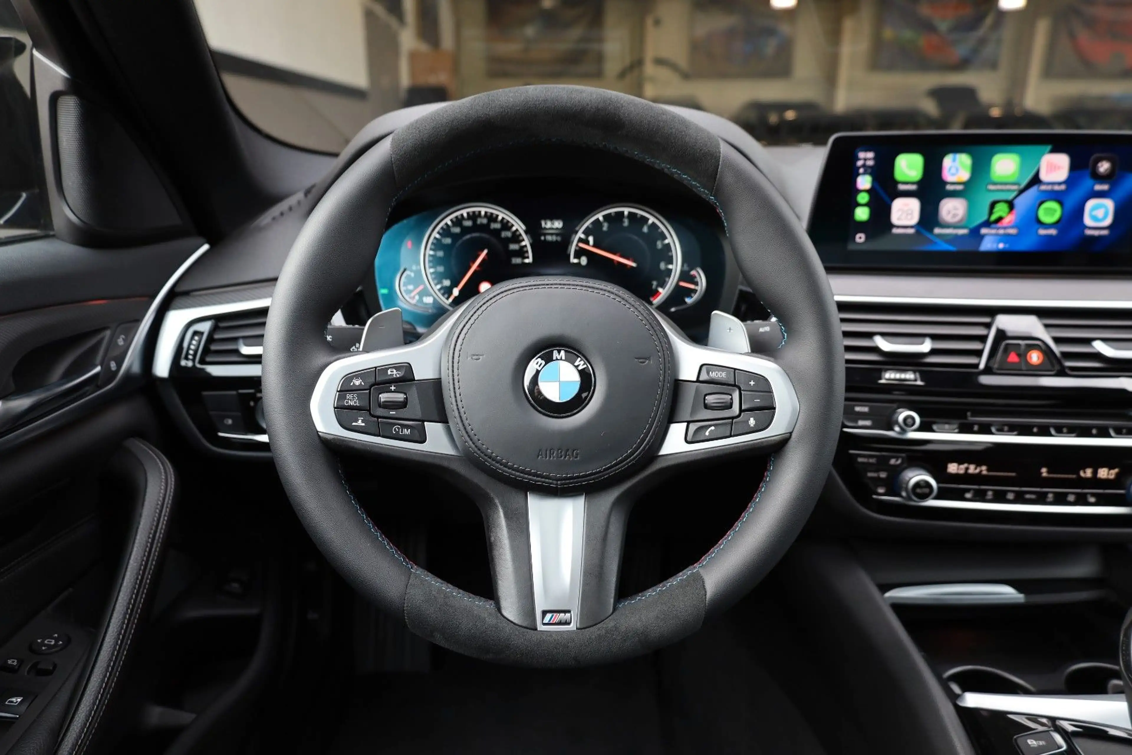 BMW 540 i/LASER/HUD/TOTW/SHZ/ACC/SBD/KAMERA/PDC/R20 — photo 11