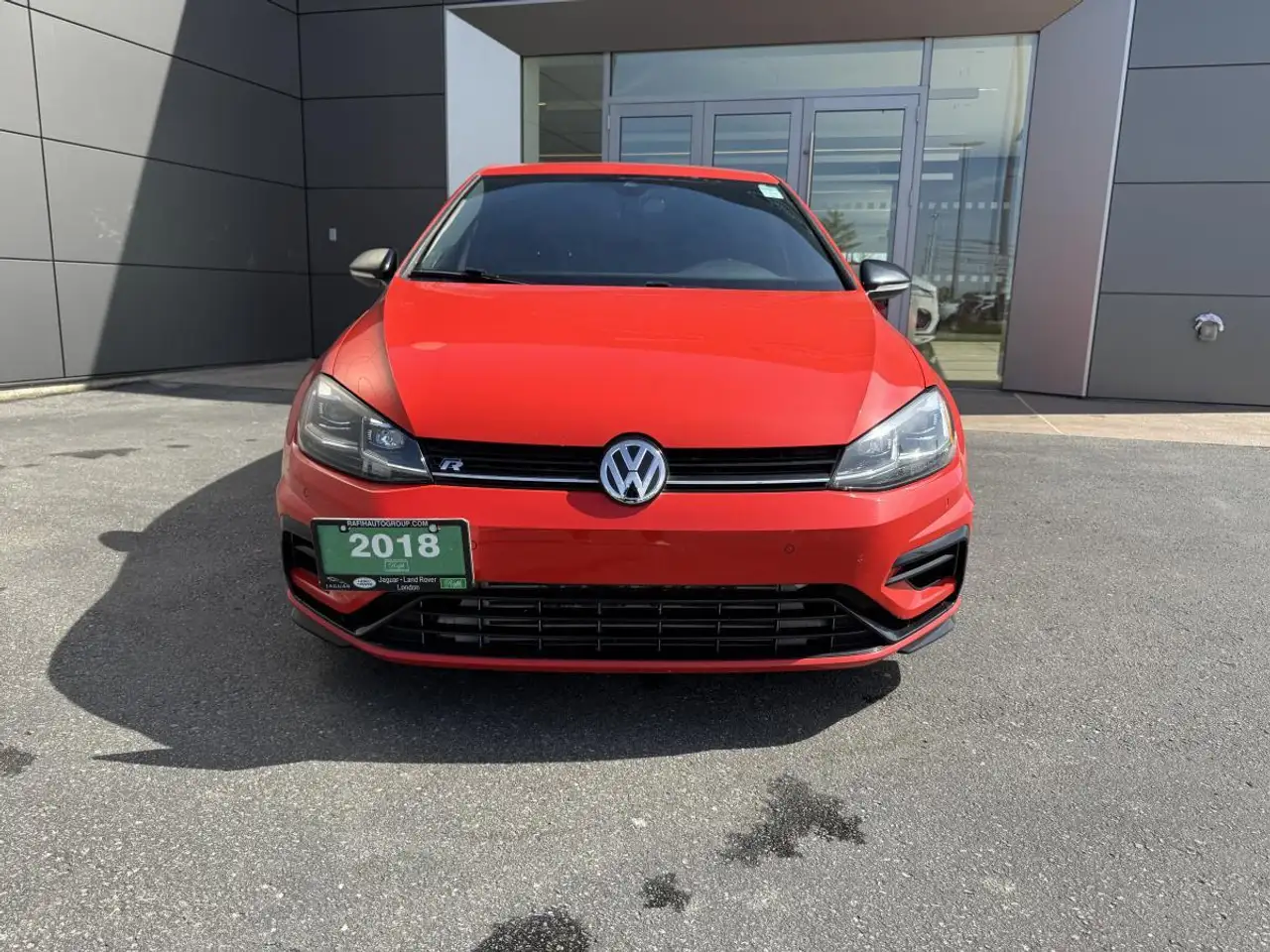 Volkswagen Golf R photo Volkswagen Golf R