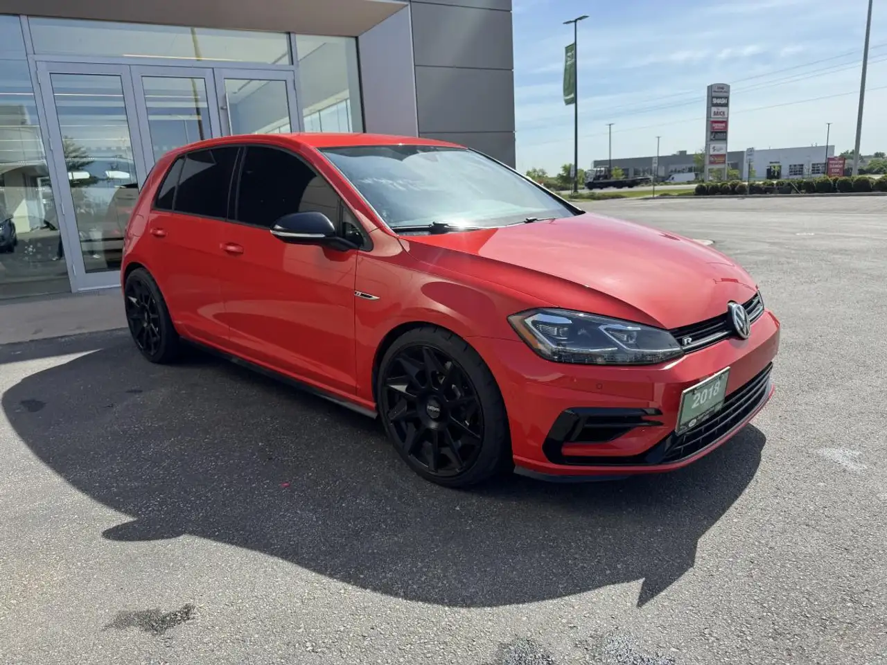 Volkswagen Golf R photo Volkswagen Golf R