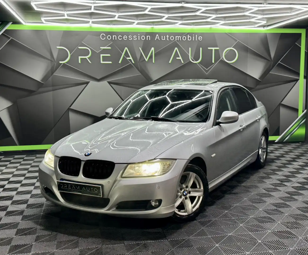 BMW 318 (E90) 318D 143CH EDITION EXECUTIVE Gris - 1